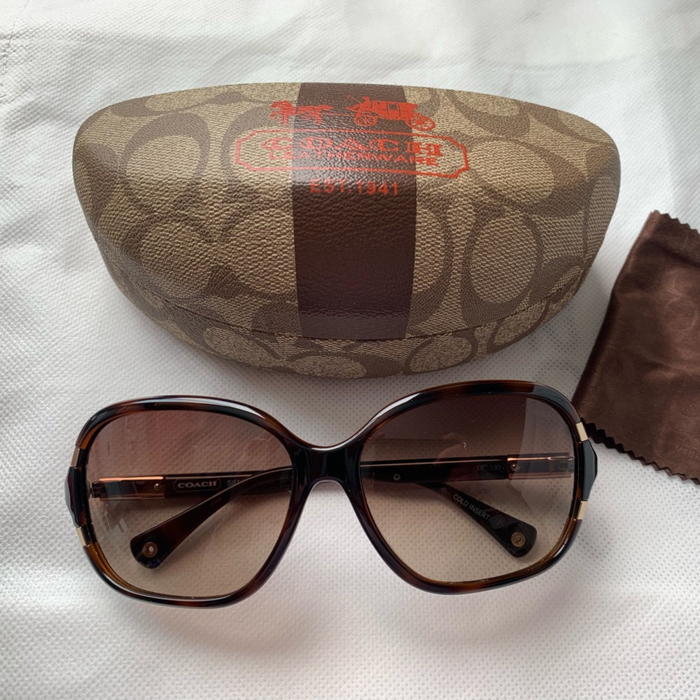 EUC Coach Sienna Tortoise Brown Round Sunglasses with Hardcase